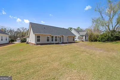 226 Plantation Walk, Carrollton, GA 30117 - Photo 3