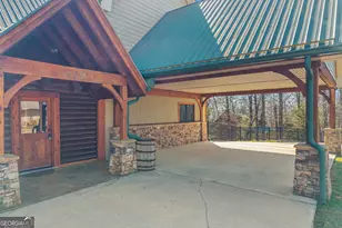 929 Hickory Nut Mountain Rd, Clarkesville, GA 30523 - Photo 9