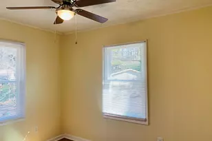 24 Camellia Dr, Newnan, GA 30263 - Photo 17