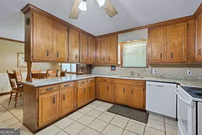 1270 Wadsworth Drive, Albany, GA 31721 - Photo 33