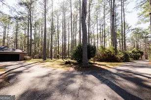 1270 Wadsworth Dr, Albany, GA 31721 - Photo 17