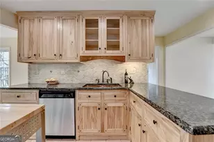 5000 Redcliff Ct, Atlanta, GA 30338 - Photo 7