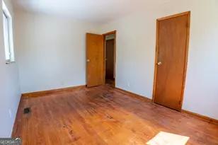 423 Alabama Ave, Warner Robins, GA 31093 - Photo 9