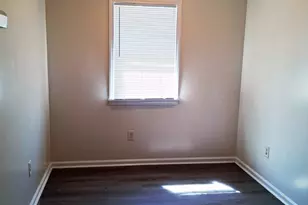 261 Balkcom Ave, Macon, GA 31217 - Photo 9