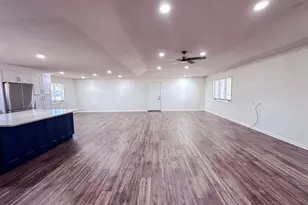 221 Collins St, Lyons, GA 30436 - Photo 5