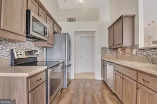 130 N Square Ln, Newnan, GA 30263 - Photo 9