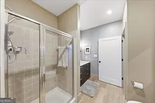 3040 Peachtree Rd, Atlanta, GA 30305 - Photo 31