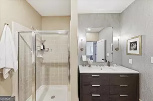 3040 Peachtree Rd, Atlanta, GA 30305 - Photo 23