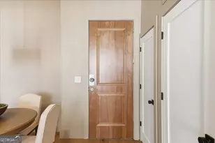 3040 Peachtree Rd, Atlanta, GA 30305 - Photo 7