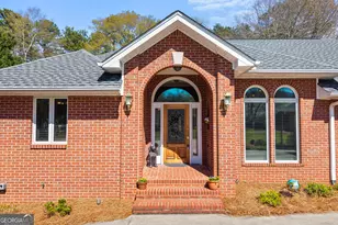 424 Capri Point, Lavonia, GA 30553 - Photo 13