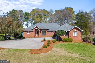 424 Capri Point, Lavonia, GA 30553 - Photo 3