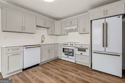 1829 Mercer Avenue, College Park, GA 30337 - Photo 3