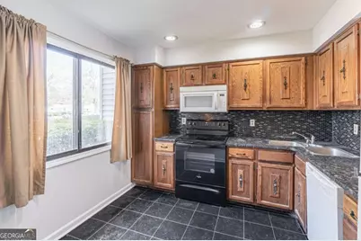 1012 Country Court, Lawrenceville, GA 30044 - Photo 17