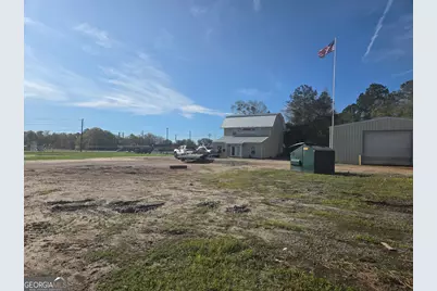 1563 W Cherry Street, Jesup, GA 31546 - Photo 5