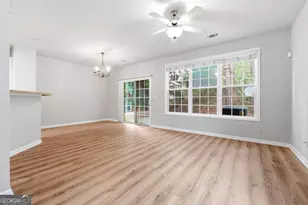 1006 Ivydale Cir, Lawrenceville, GA 30045 - Photo 3