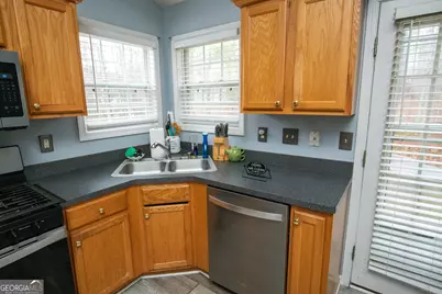 7841 Cambridge Drive, Douglasville, GA 30134 - Photo 11