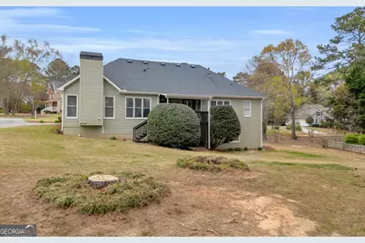 1640 Little Lisa Lane, Snellville, GA 30078 - Photo 11