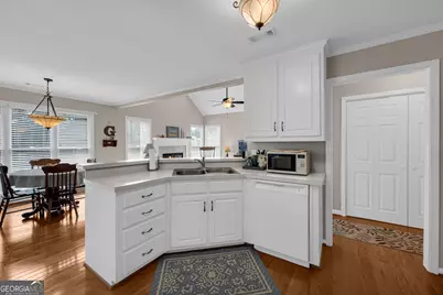 1640 Little Lisa Lane, Snellville, GA 30078 - Photo 25