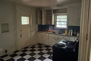 915 W Tift Ave, Albany, GA 31701 - Photo 23