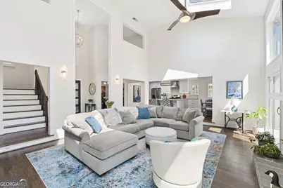 10045 Bankside Drive, Roswell, GA 30076 - Photo 13