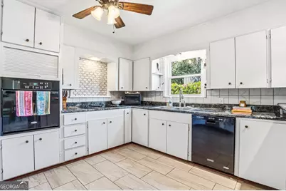 3251 Dogwood Avenue, Brunswick, GA 31520 - Photo 11