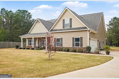 239 Dixon Circle, Williamson, GA 30292 - Photo 3