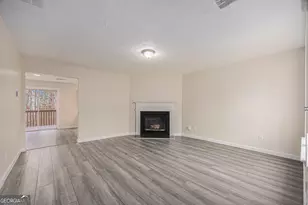 429 Village Bluff Dr, Lawrenceville, GA 30046 - Photo 3