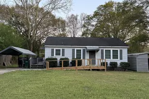 215 Murray Ave, Hartwell, GA 30643 - Photo 1