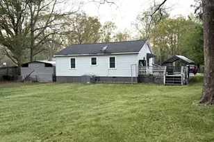 215 Murray Ave, Hartwell, GA 30643 - Photo 3