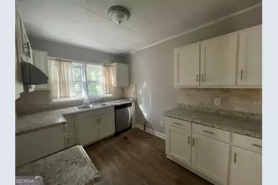 214 Mimosa Drive, Dublin, GA 31021 - Photo 5