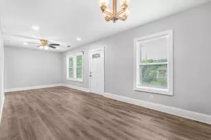 2861 Forrest Hills Dr SW, Atlanta, GA 30315 - Photo 7