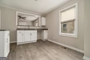 973 Lawton St SW, Atlanta, GA 30310 - Photo 9