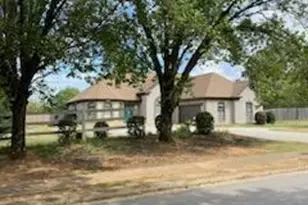 100 Wyckliffe Dr, Locust Grove, GA 30248 - Photo 1