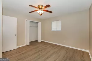 8455 Magnolia Dr, Jonesboro, GA 30238 - Photo 11