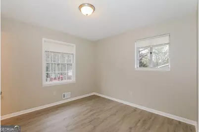 8455 Magnolia Drive, Jonesboro, GA 30238 - Photo 17