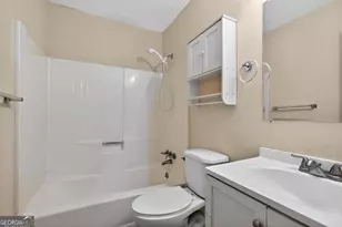 1036 Huntingdon Ct, Stone Mountain, GA 30083 - Photo 11