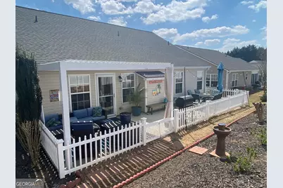 967 Village View Circle, Loganville, GA 30052 - Photo 5