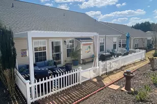 967 Village View Cir, Loganville, GA 30052 - Photo 5