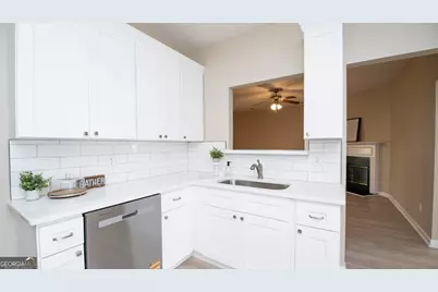 106 Stillwood Drive, Newnan, GA 30265 - Photo 17