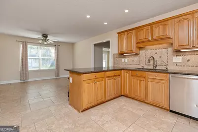 313 Old Farm Road, Perry, GA 31069 - Photo 23