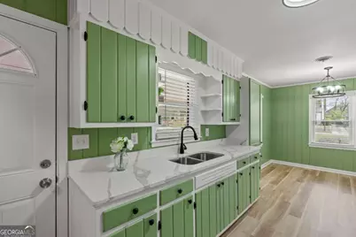 628 S Evelyn Place NW, Atlanta, GA 30318 - Photo 9