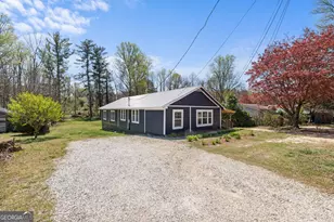 142 Galloway St, Cornelia, GA 30531 - Photo 1