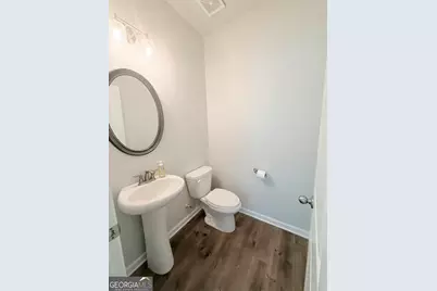 1040 Shadow Glen Drive, Fairburn, GA 30213 - Photo 9