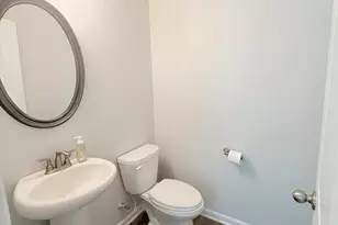 1040 Shadow Glen Drive, Fairburn, GA 30213 - Photo 9