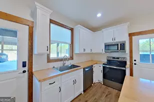 4701 Riggins Rd, Blackshear, GA 31516 - Photo 13