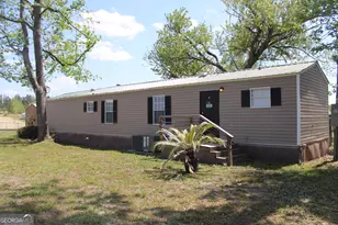 514 Walker Ln, Baxley, GA 31513 - Photo 1
