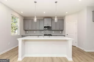 324 Cavalier Ln SE, Acworth, GA 30102 - Photo 3