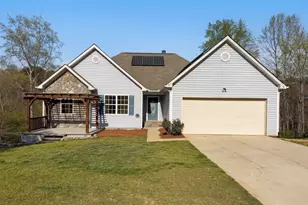 205 Clearwater Dr, Monroe, GA 30655 - Photo 1