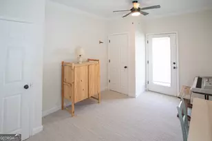 218 E 33rd St, Savannah, GA 31401 - Photo 19