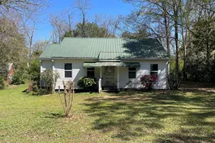 162 N Harkness St, Jackson, GA 30233 - Photo 1